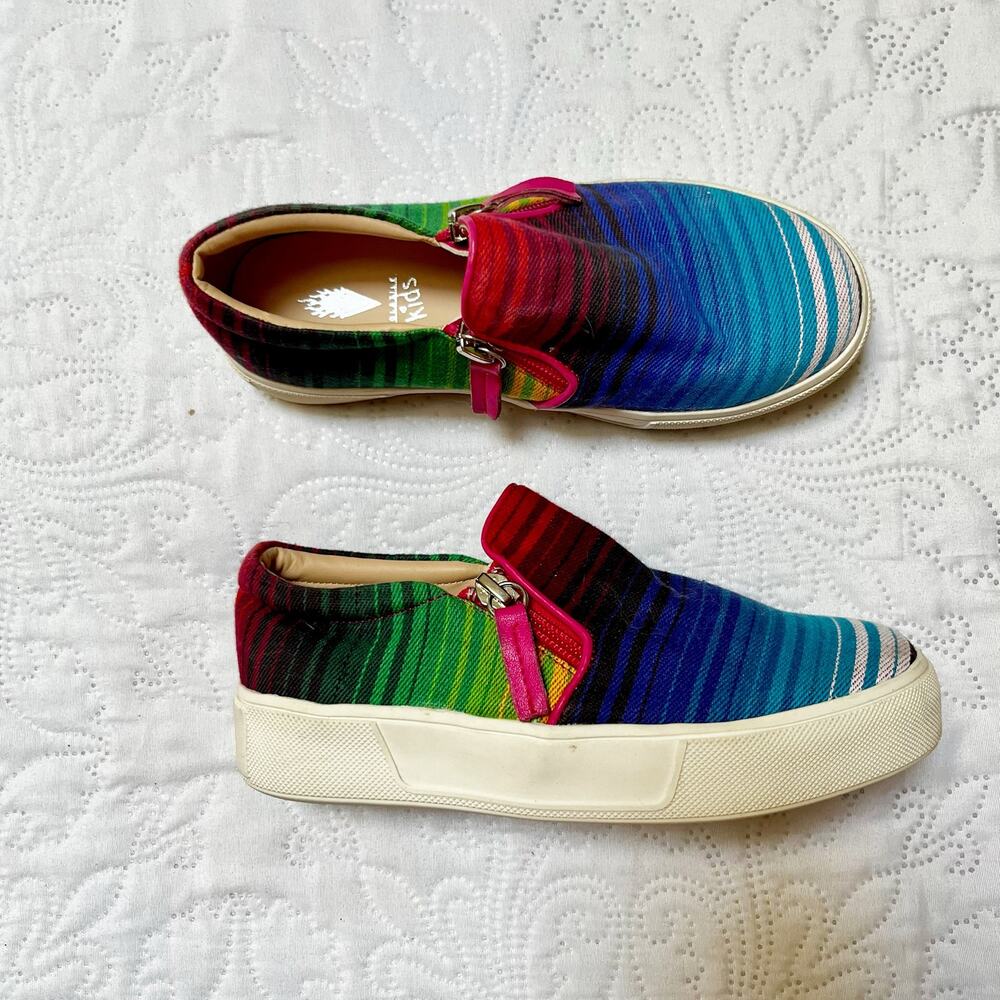 Volatile Kids Dajon Serape Rainbow Stripe Sneakers Size 1 - Picture 2 of 7